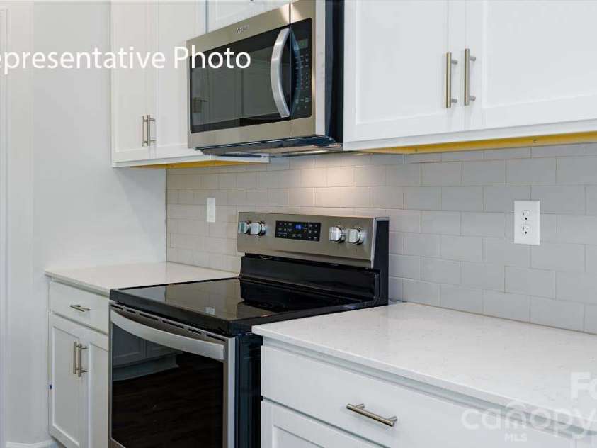 2840 Frances View Lane, Lincolnton, NC 28092.  MLS# CAR4437488, YatesRealty ID 58388. 