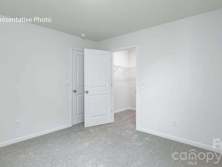 2840 Frances View Lane, Lincolnton, NC 28092.  MLS# CAR4437488, YatesRealty ID 58388. 