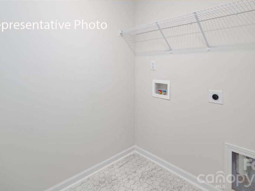 2840 Frances View Lane, Lincolnton, NC 28092.  MLS# CAR4437488, YatesRealty ID 58388. 