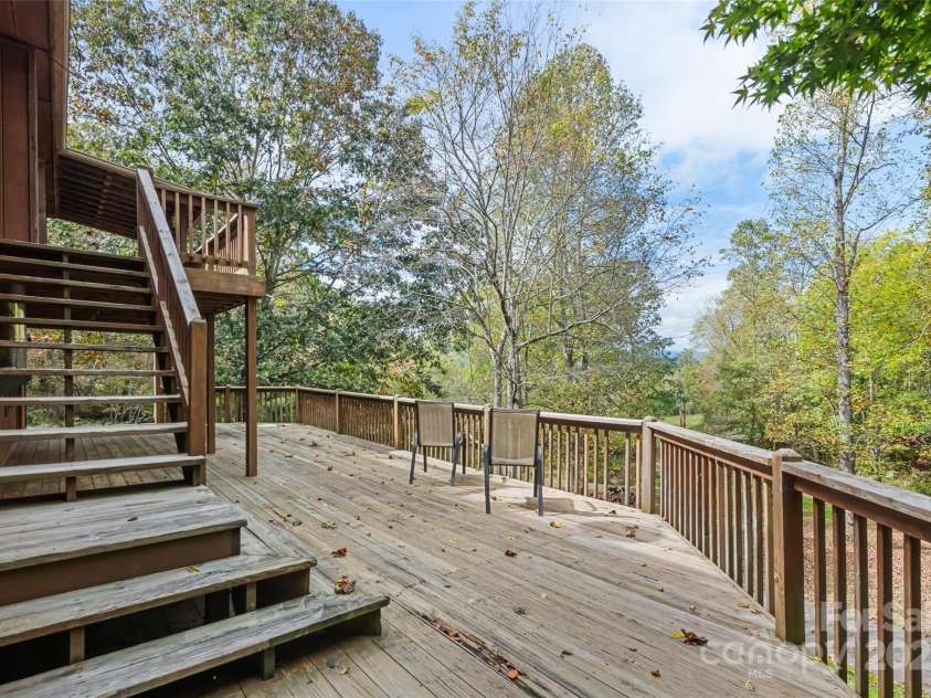 940 Haynes Cove, Clyde, NC 28721.  MLS# CAR4315182, YatesRealty ID 5839. 