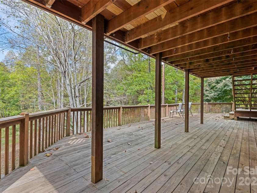 940 Haynes Cove, Clyde, NC 28721.  MLS# CAR4315182, YatesRealty ID 5839. 