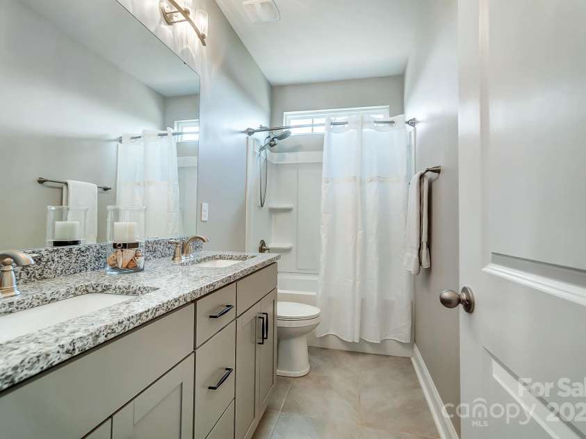 6276 Artigas Drive, Fort Mill, SC 29707.  MLS# CAR4238279, YatesRealty ID 5840. 