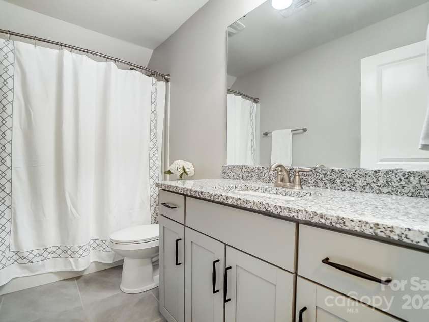 6276 Artigas Drive, Fort Mill, SC 29707.  MLS# CAR4238279, YatesRealty ID 5840. 