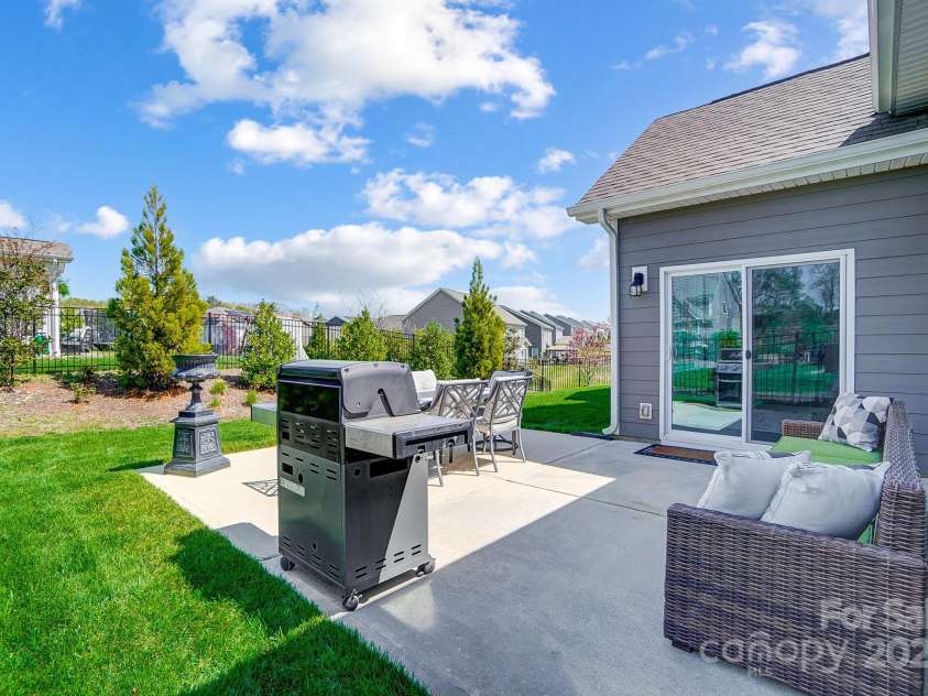 6276 Artigas Drive, Fort Mill, SC 29707.  MLS# CAR4238279, YatesRealty ID 5840. 