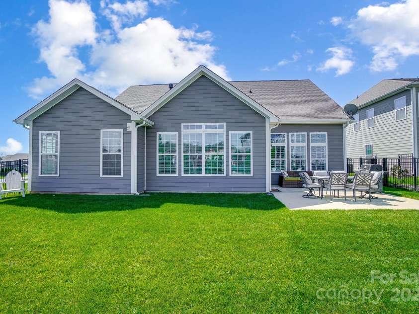 6276 Artigas Drive, Fort Mill, SC 29707.  MLS# CAR4238279, YatesRealty ID 5840. 