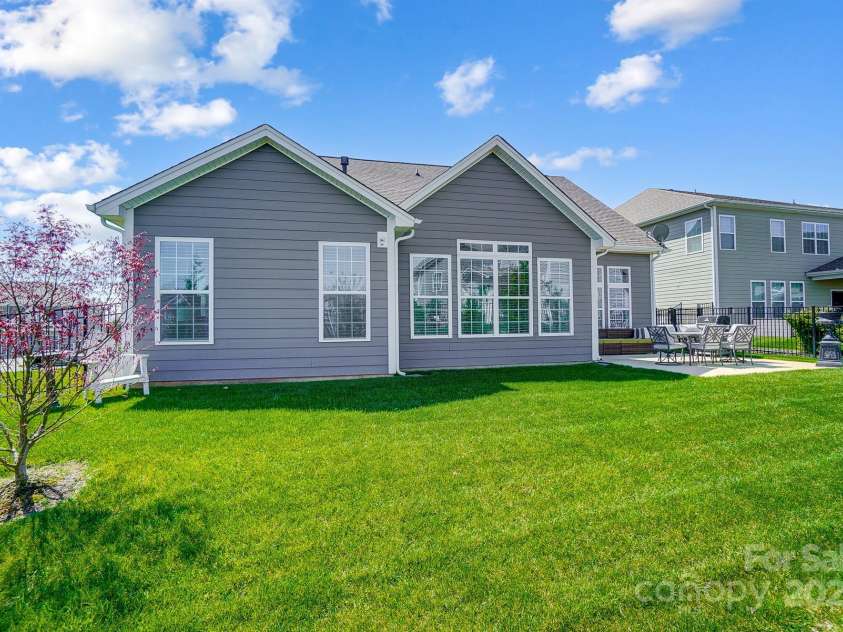 6276 Artigas Drive, Fort Mill, SC 29707.  MLS# CAR4238279, YatesRealty ID 5840. 