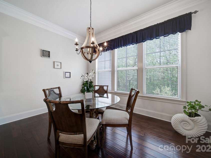 141 Forsythia Lane, Tega Cay, SC 29708.  MLS# CAR4243630, YatesRealty ID 5841. Breakfast Nook