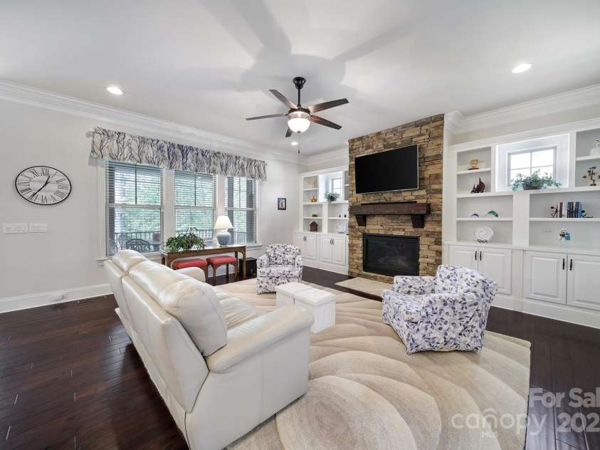 141 Forsythia Lane, Tega Cay, SC 29708.  MLS# CAR4243630, YatesRealty ID 5841. Living Room