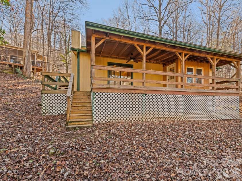 259 Hemlock Loop, Maggie Valley, NC 28751.  MLS# CAR4335980, YatesRealty ID 5841. 