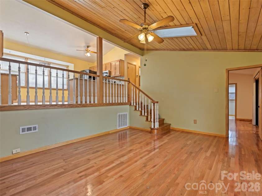259 Hemlock Loop, Maggie Valley, NC 28751.  MLS# CAR4335980, YatesRealty ID 5841. 