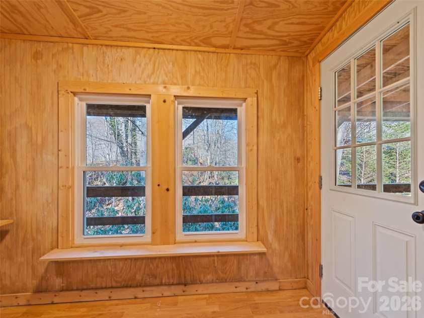 259 Hemlock Loop, Maggie Valley, NC 28751.  MLS# CAR4335980, YatesRealty ID 5841. 