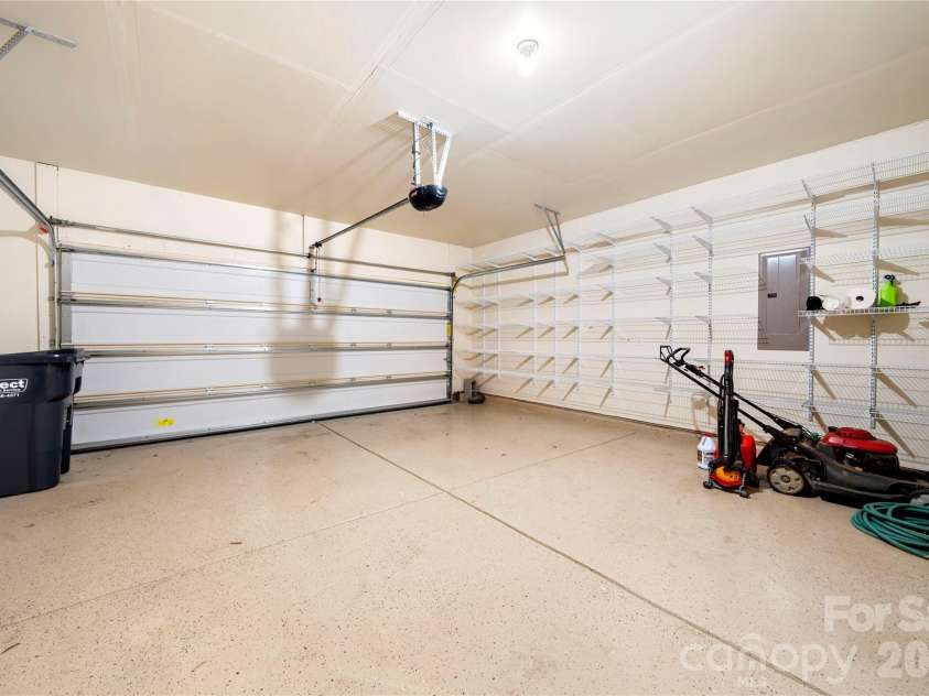 14719 Glenduff Place, Charlotte, NC 28278.  MLS# CAR4437576, YatesRealty ID 58416. Garage with storage