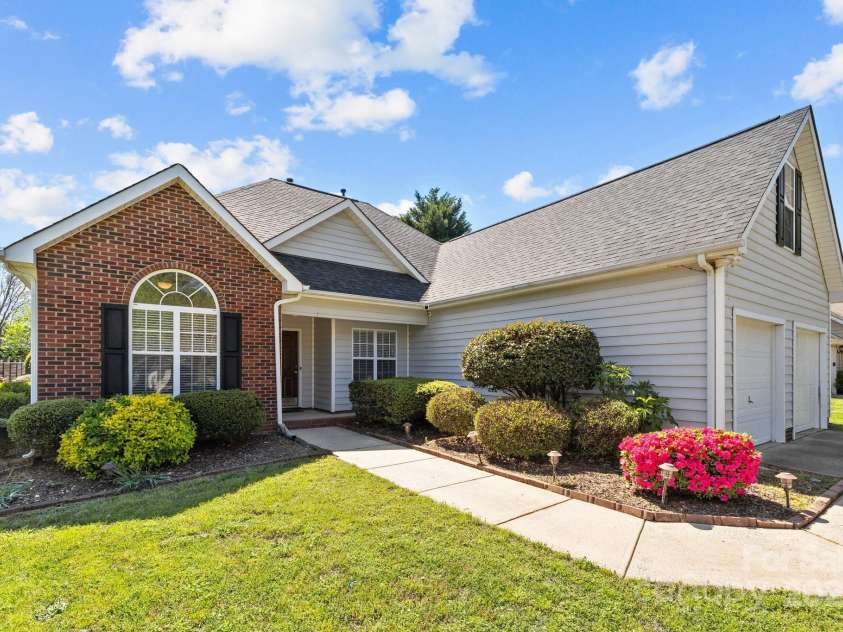 4705 Granite Court, Indian Trail, NC 28079.  MLS# CAR4245386, YatesRealty ID 5842. 