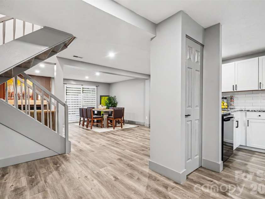 7304 Pebblestone Drive, Charlotte, NC 28212.  MLS# CAR4435000, YatesRealty ID 58421. 
