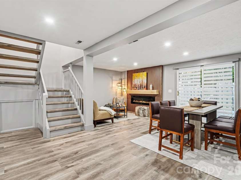 7304 Pebblestone Drive, Charlotte, NC 28212.  MLS# CAR4435000, YatesRealty ID 58421. 