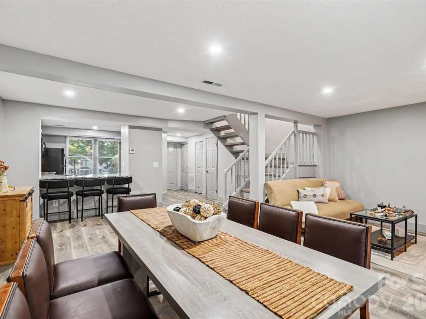 7304 Pebblestone Drive, Charlotte, NC 28212.  MLS# CAR4435000, YatesRealty ID 58421. 