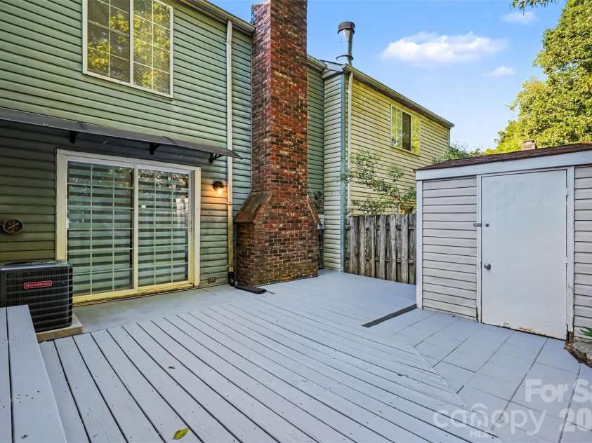 7304 Pebblestone Drive, Charlotte, NC 28212.  MLS# CAR4435000, YatesRealty ID 58421. 
