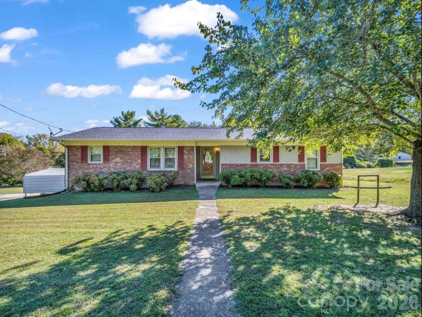 292 Bridges Drive, Forest City, NC 28043.  MLS# CAR4437409, YatesRealty ID 58424. 