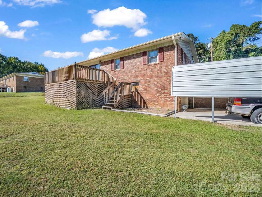 292 Bridges Drive, Forest City, NC 28043.  MLS# CAR4437409, YatesRealty ID 58424. 