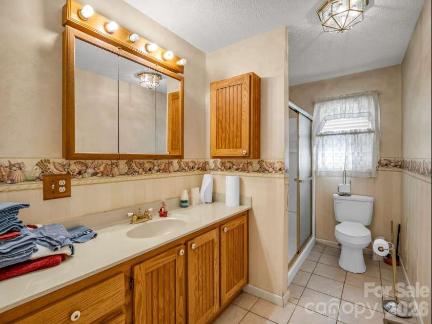 292 Bridges Drive, Forest City, NC 28043.  MLS# CAR4437409, YatesRealty ID 58424. 