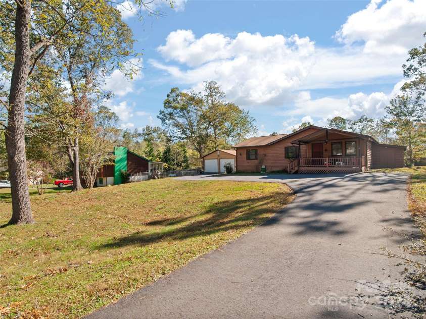 24 Palatka Street, Arden, NC 28704.  MLS# CAR4193768, YatesRealty ID 5843. 