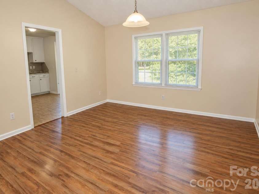 501 Mary Charlotte Drive, Charlotte, NC 28262.  MLS# CAR4437376, YatesRealty ID 58430. 