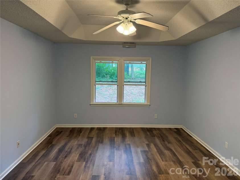 137 Citation Drive, Mooresville, NC 28117.  MLS# CAR4437338, YatesRealty ID 58432. 