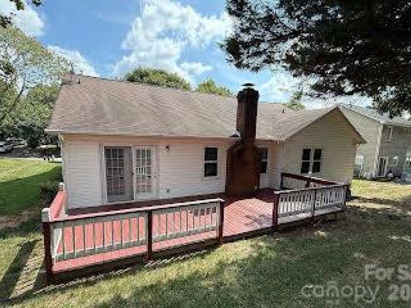 137 Citation Drive, Mooresville, NC 28117.  MLS# CAR4437338, YatesRealty ID 58432. 