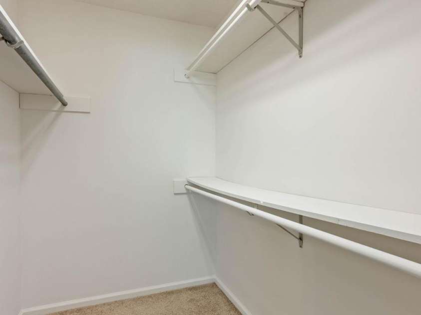 990 Royal Drive, Lincolnton, NC 28092.  MLS# CAR4434784, YatesRealty ID 58433. 