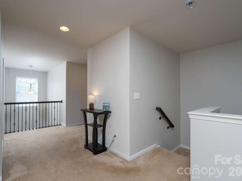 5214 Elementary View Drive, Charlotte, NC 28269.  MLS# CAR4432074, YatesRealty ID 58434. 