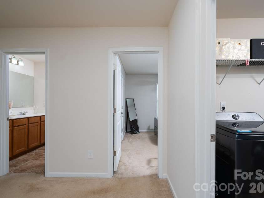 5214 Elementary View Drive, Charlotte, NC 28269.  MLS# CAR4432074, YatesRealty ID 58434. 