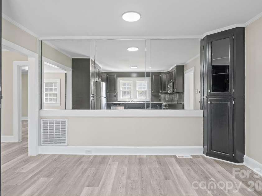 603 Westminster Drive, Statesville, NC 28677.  MLS# CAR4437621, YatesRealty ID 58436. 