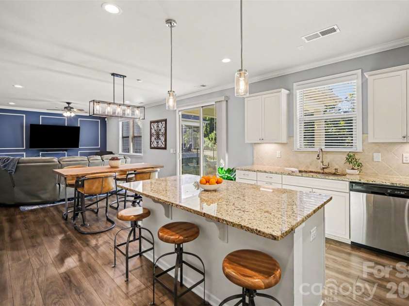 12632 Heath Grove Drive, Huntersville, NC 28078.  MLS# CAR4435897, YatesRealty ID 58437. 