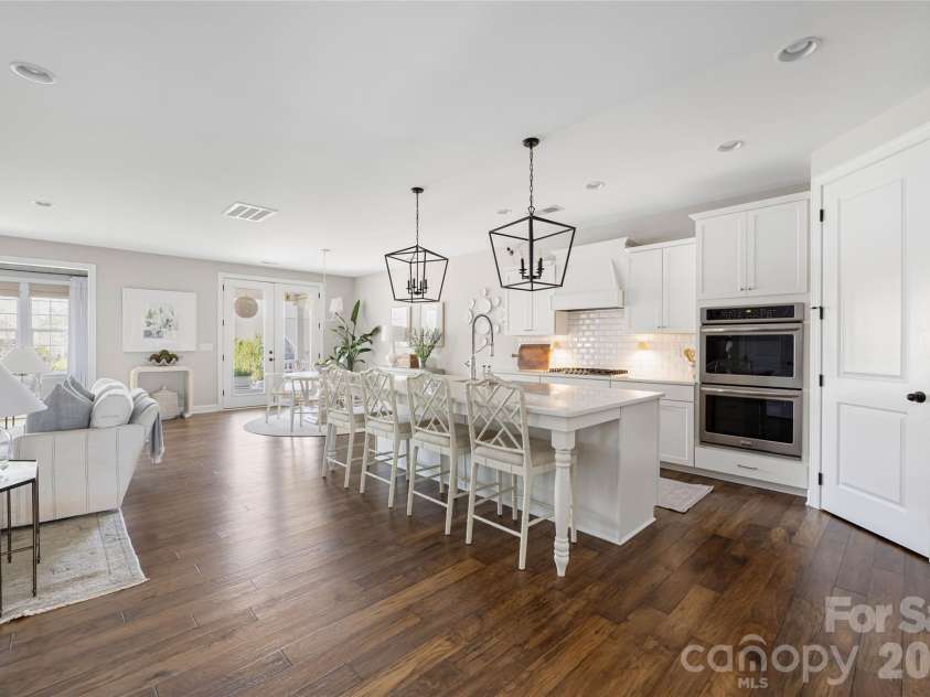 11012 Vanguard Parkway, Huntersville, NC 28078.  MLS# CAR4356182, YatesRealty ID 5844. 