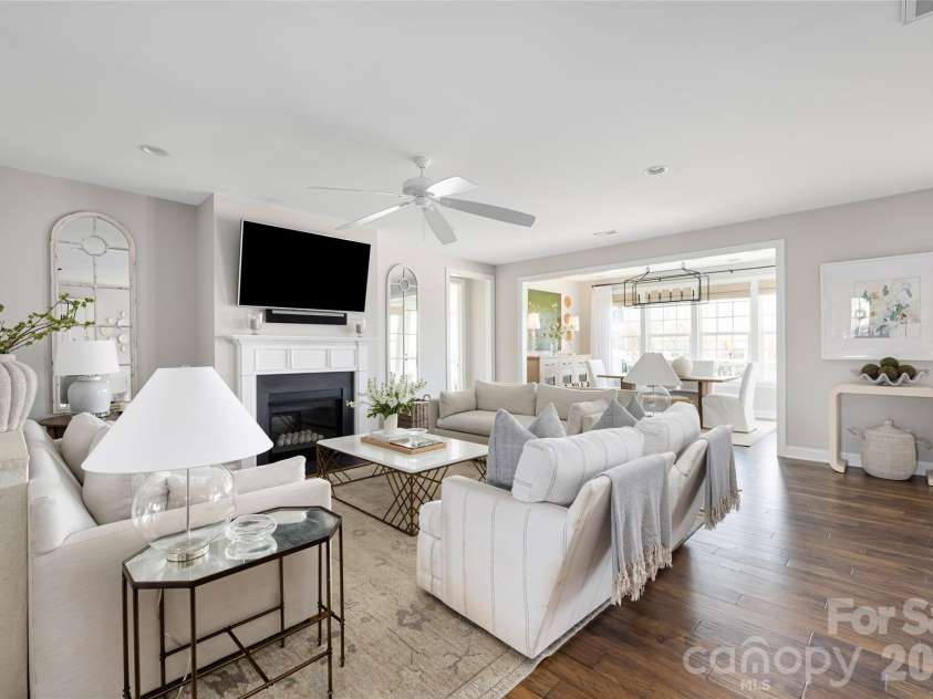 11012 Vanguard Parkway, Huntersville, NC 28078.  MLS# CAR4356182, YatesRealty ID 5844. 