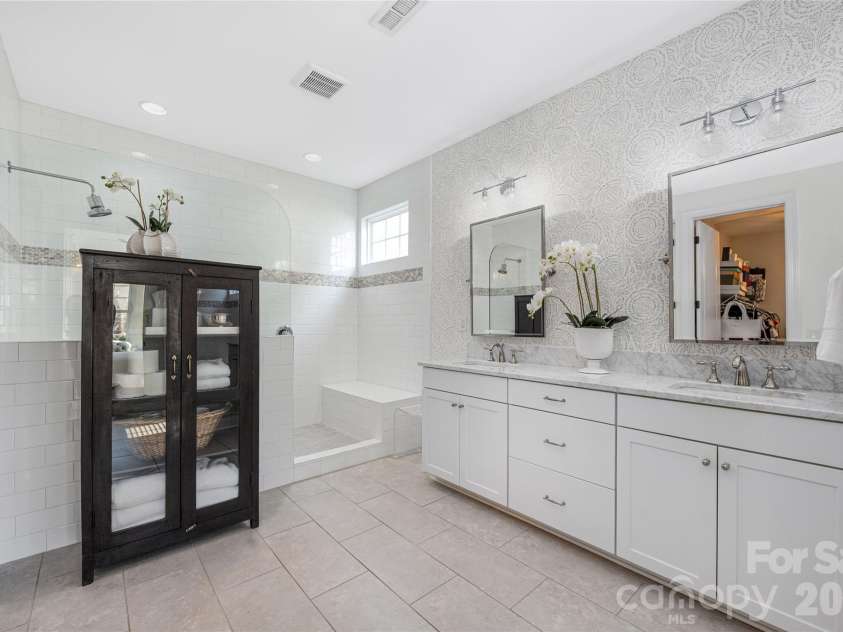 11012 Vanguard Parkway, Huntersville, NC 28078.  MLS# CAR4356182, YatesRealty ID 5844. 