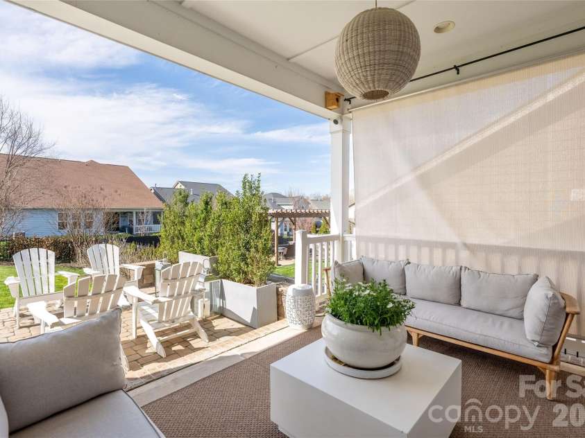 11012 Vanguard Parkway, Huntersville, NC 28078.  MLS# CAR4356182, YatesRealty ID 5844. Covered Porch
