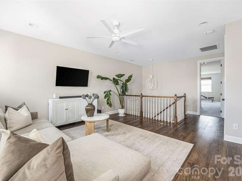 11012 Vanguard Parkway, Huntersville, NC 28078.  MLS# CAR4356182, YatesRealty ID 5844. Loft