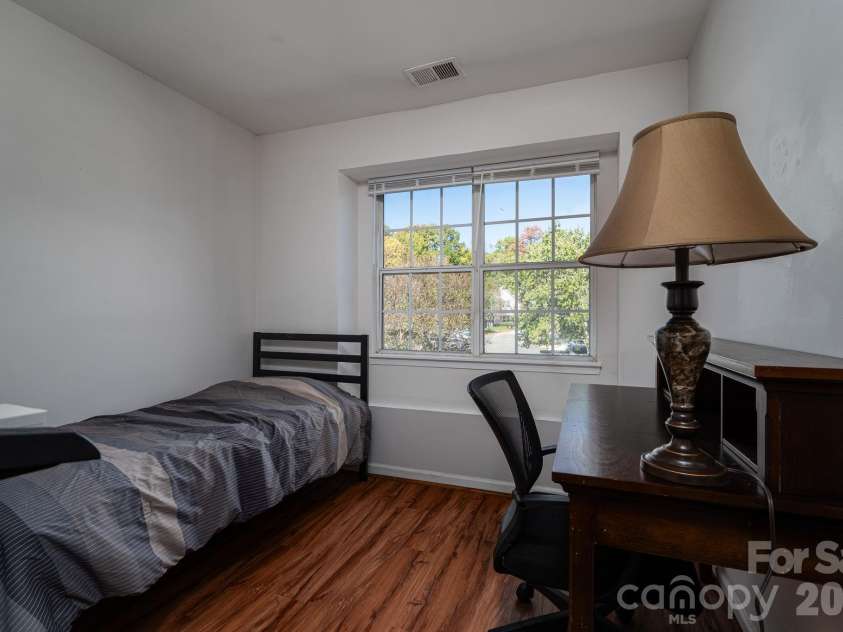 3250 Summercroft Loop, Charlotte, NC 28269.  MLS# CAR4437417, YatesRealty ID 58442. 