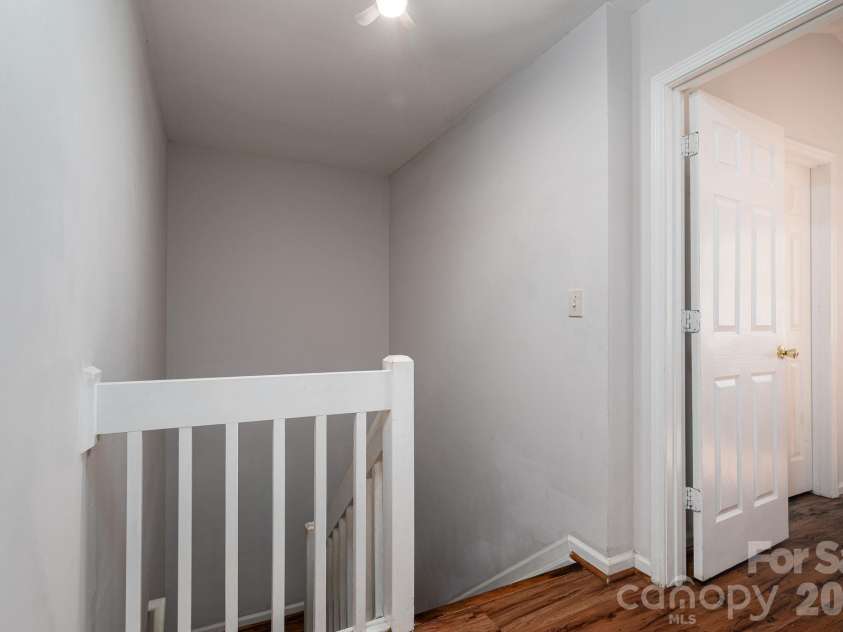 3250 Summercroft Loop, Charlotte, NC 28269.  MLS# CAR4437417, YatesRealty ID 58442. 