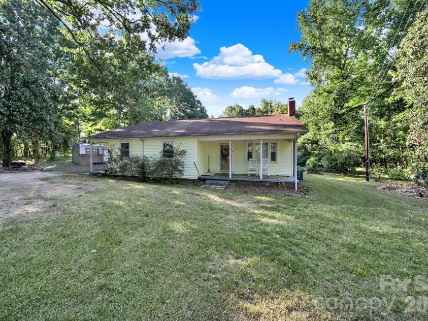 4536 Tabernacle Road, Lancaster, SC 29720.  MLS# CAR4419254, YatesRealty ID 58444. 