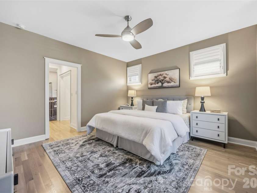1623 Mint Street, Charlotte, NC 28203.  MLS# CAR4422880, YatesRealty ID 58445. 
