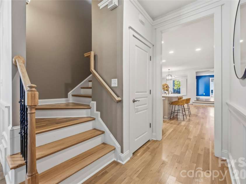 1623 Mint Street, Charlotte, NC 28203.  MLS# CAR4422880, YatesRealty ID 58445. 