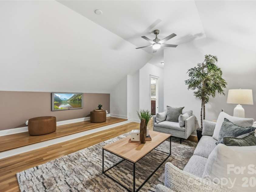 1623 Mint Street, Charlotte, NC 28203.  MLS# CAR4422880, YatesRealty ID 58445. 