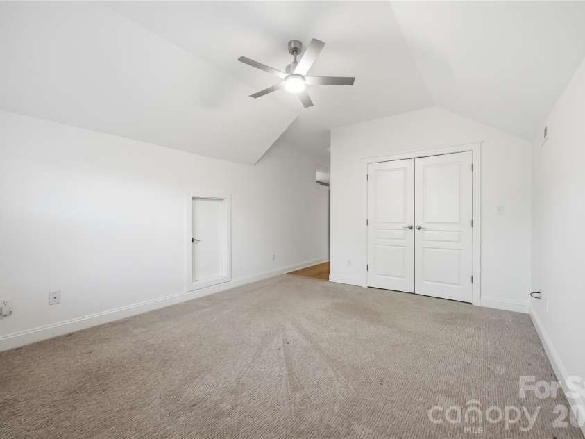 1623 Mint Street, Charlotte, NC 28203.  MLS# CAR4422880, YatesRealty ID 58445. 