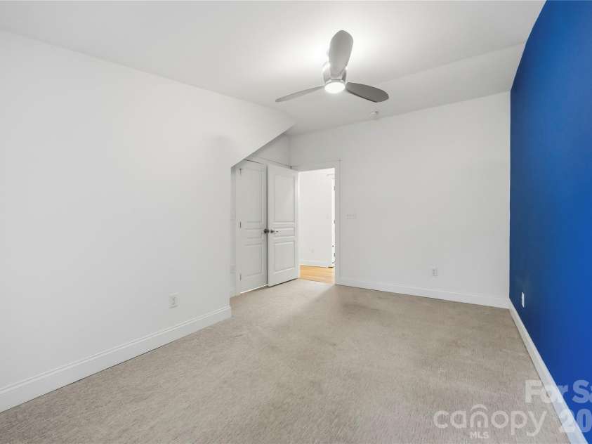 1623 Mint Street, Charlotte, NC 28203.  MLS# CAR4422880, YatesRealty ID 58445. 