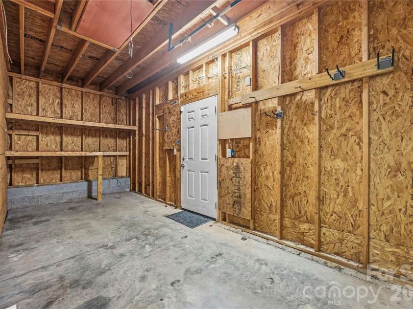 1623 Mint Street, Charlotte, NC 28203.  MLS# CAR4422880, YatesRealty ID 58445. 