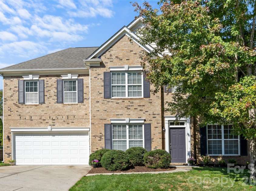 7917 Sardis Creek Lane, Charlotte, NC 28270.  MLS# CAR4423138, YatesRealty ID 58446. 
