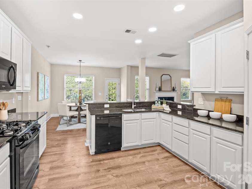 7917 Sardis Creek Lane, Charlotte, NC 28270.  MLS# CAR4423138, YatesRealty ID 58446. 