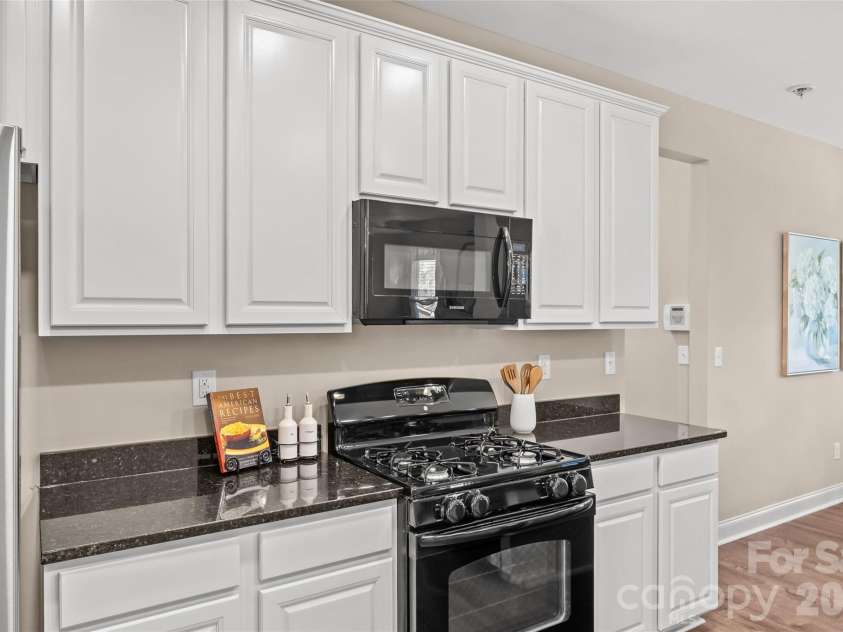 7917 Sardis Creek Lane, Charlotte, NC 28270.  MLS# CAR4423138, YatesRealty ID 58446. 